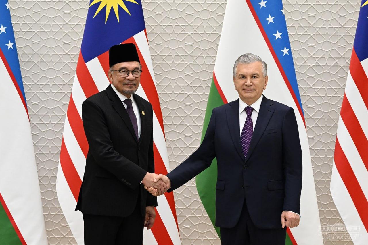 Президент провел переговоры с премьер-министром Малайзии