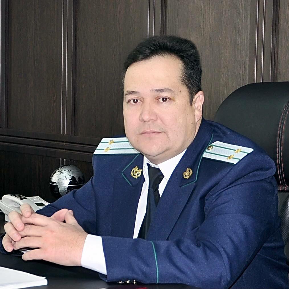 Бывшего прокурора города Ургенча оправдали и восстановили в должности через 10 лет