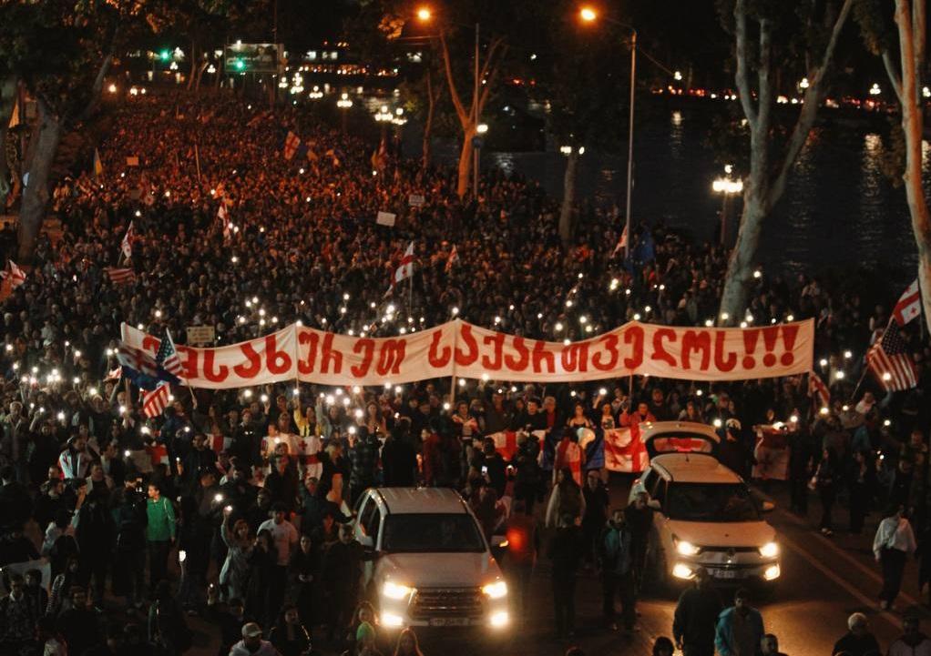 В Тбилиси прошла масштабная акция протеста: теперь против полицейского насилия