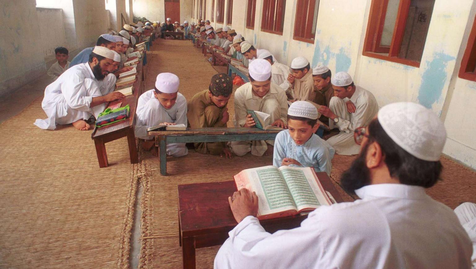 В Узбекистане введут наказание за незаконное вовлечение детей в религиозное воспитание