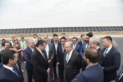 Генсек ООН ознакомился с работой солнечной электростанции в Ташобласти
