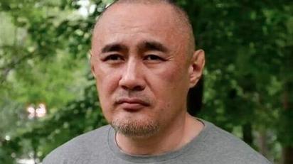 Казахстанский журналист Айдос Садыков умер после покушения в Киеве