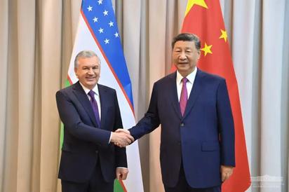 Шавкат Мирзиёев Мирзиёев пригласил Си Цзиньпина посетить Узбекистан