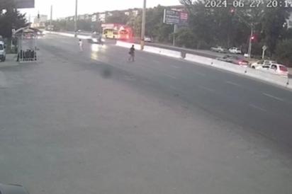 В Ташкенте школьник на арендованном Malibu сбил пешехода — видео