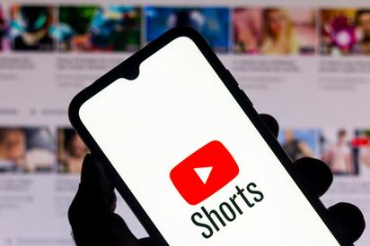 YouTube увеличит длительность Shorts до трёх минут