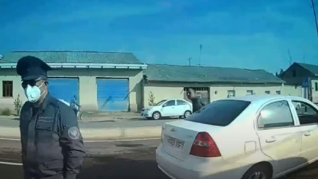 Машину водителя в Самаркандской области забрали на штрафстоянку из-за сигнала начальнику УБДД - видео