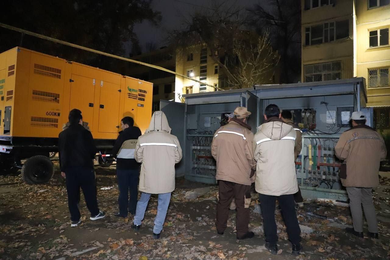 В Алмазарском районе для жителей, лишившихся электричества, установили дизельные генераторы