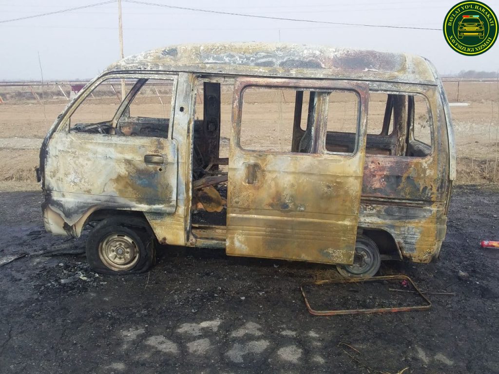 В Ферганской области полностью сгорел Damas