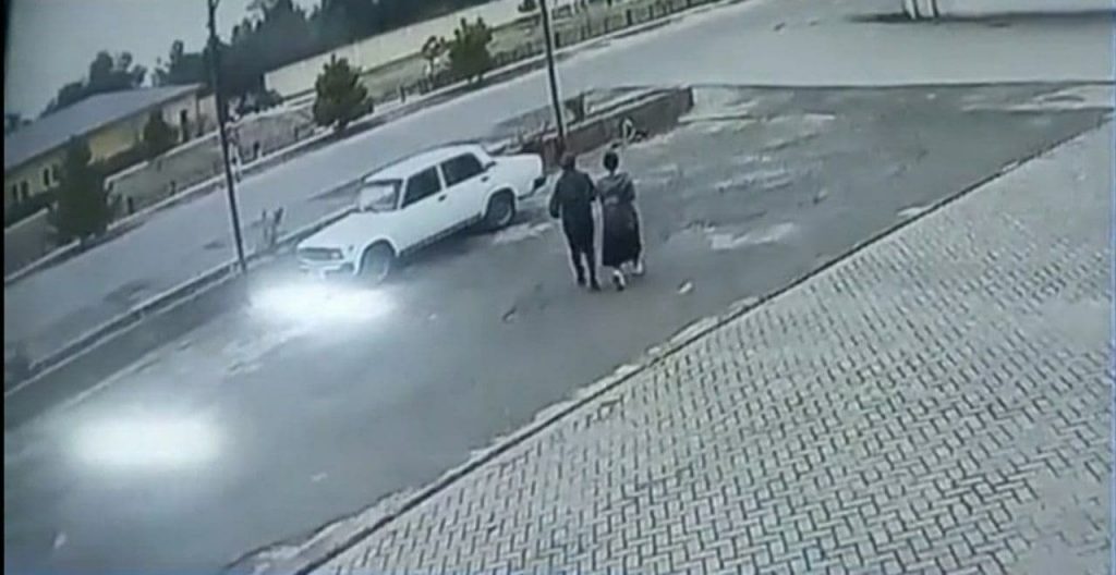 Житель Кашкадарьинской области сбил 15-летнюю девочку - видео