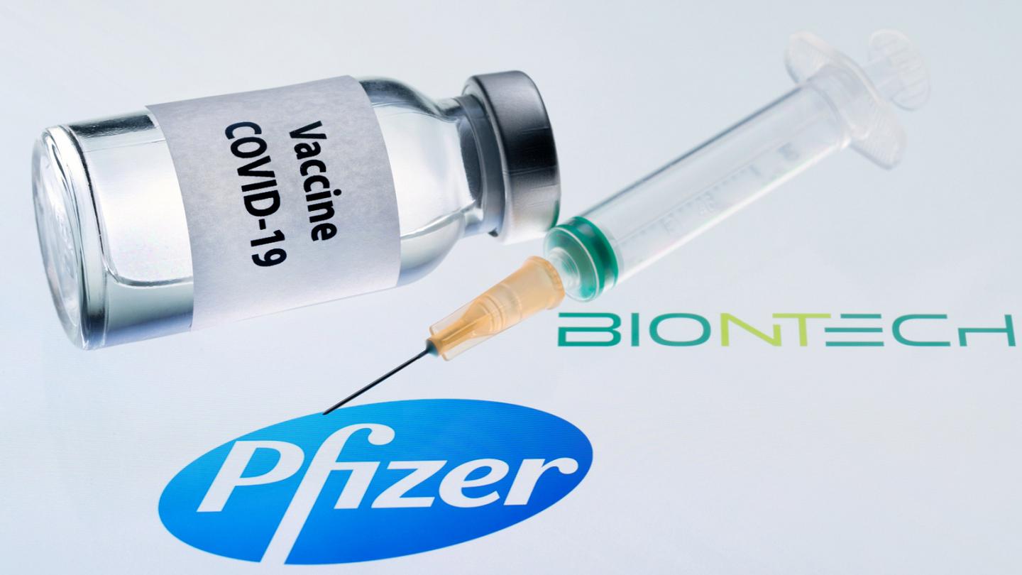 BioNTech и Pfizer разрешили снизить температуру транспортировки и хранения вакцины