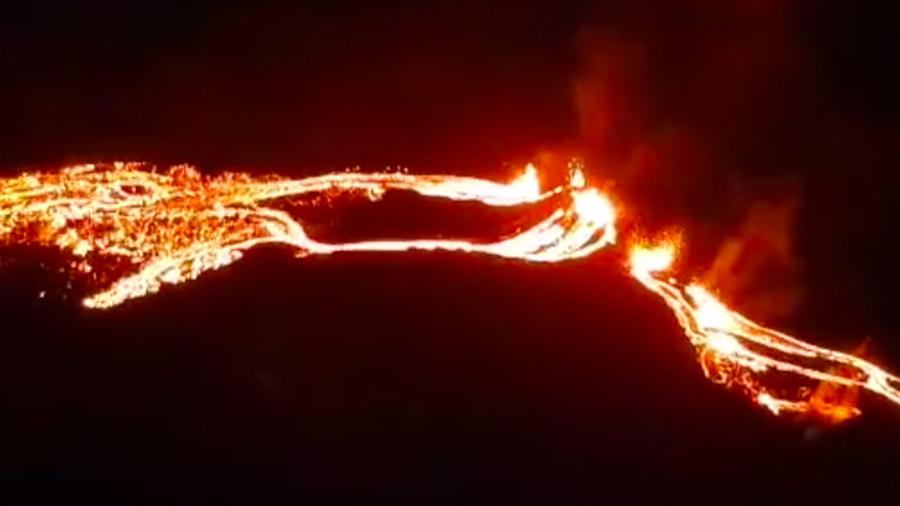 На полуострове Рейкьянес впервые за шесть тысяч лет проснулся вулкан Фаградалсфьяль — видео