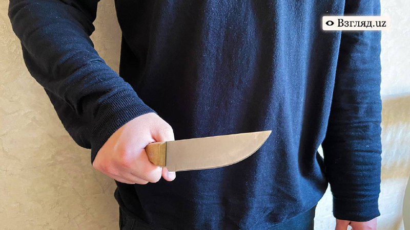 В Навоийской области мужчина хотел запугать свою жену и ударил ее ножом