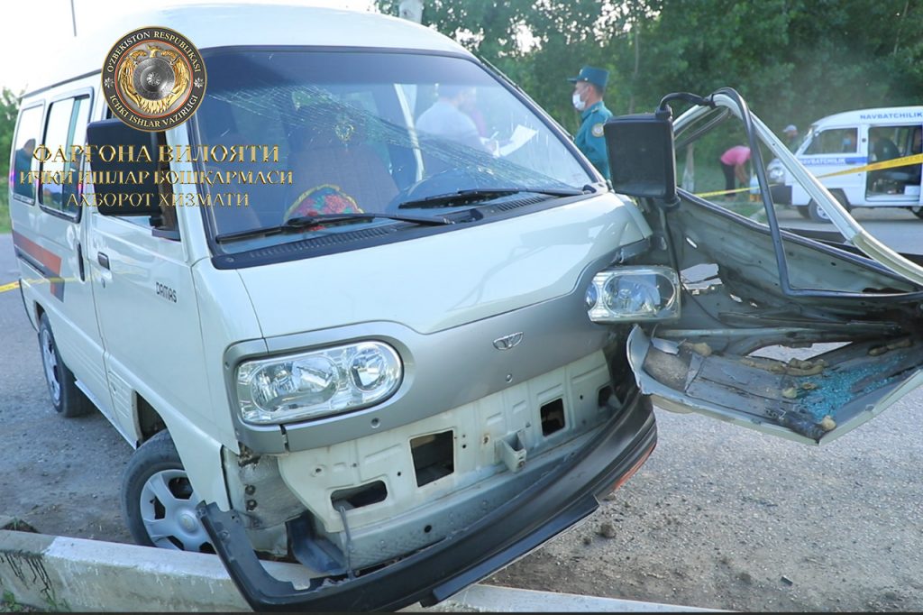 В Ферганской области врезались два автомобиля Damas: есть погибший