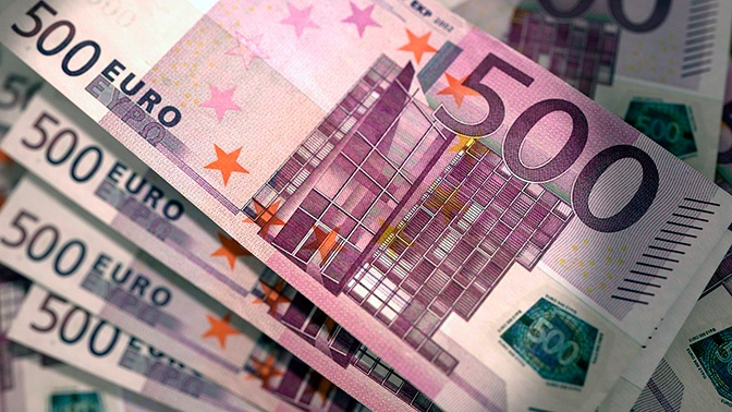 В Сырдарьинском отделении банка нашли более 80 тысяч поддельных евро