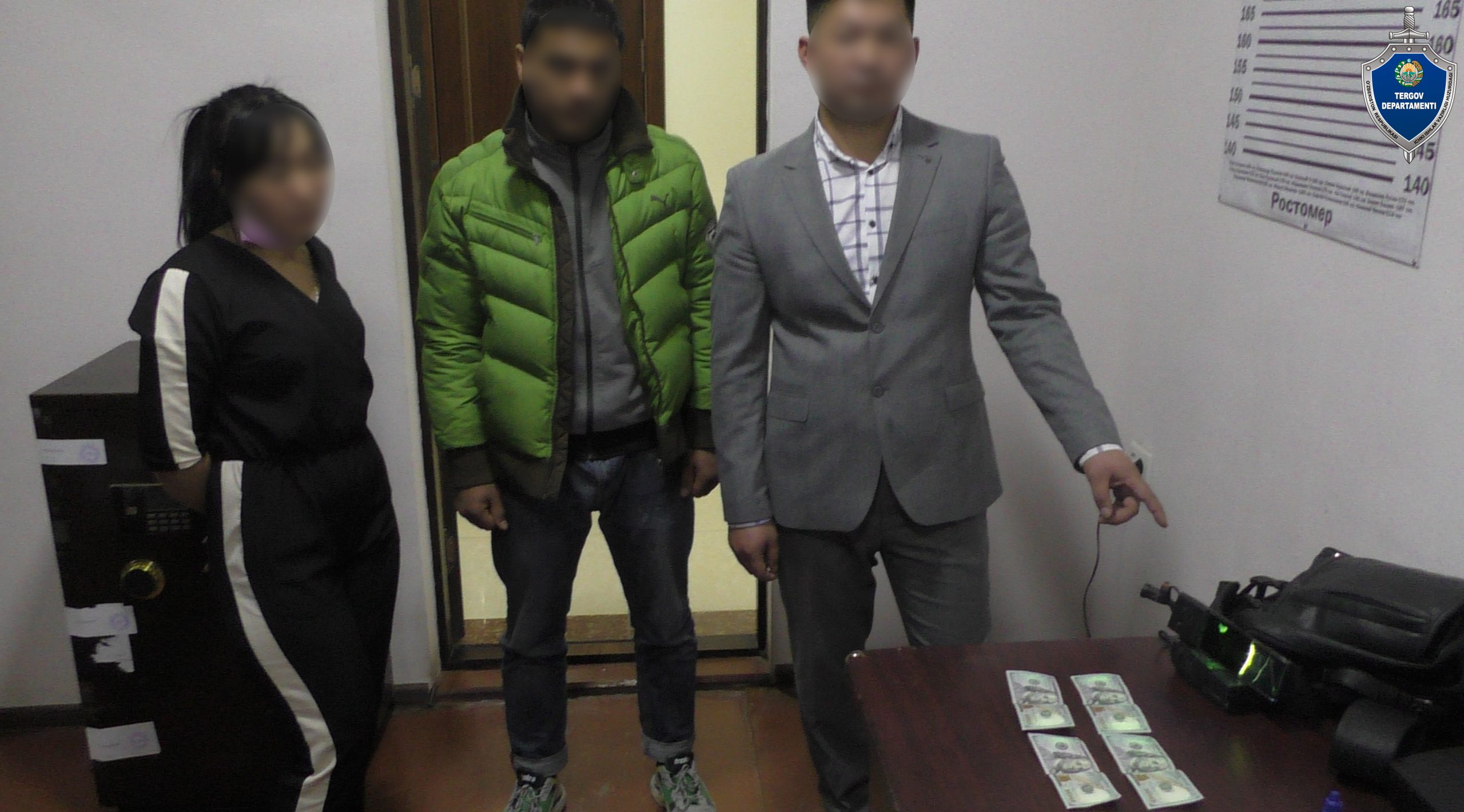 Преподаватель вымогал 400 долларов за нераспространение фотографий в Самаркандской области