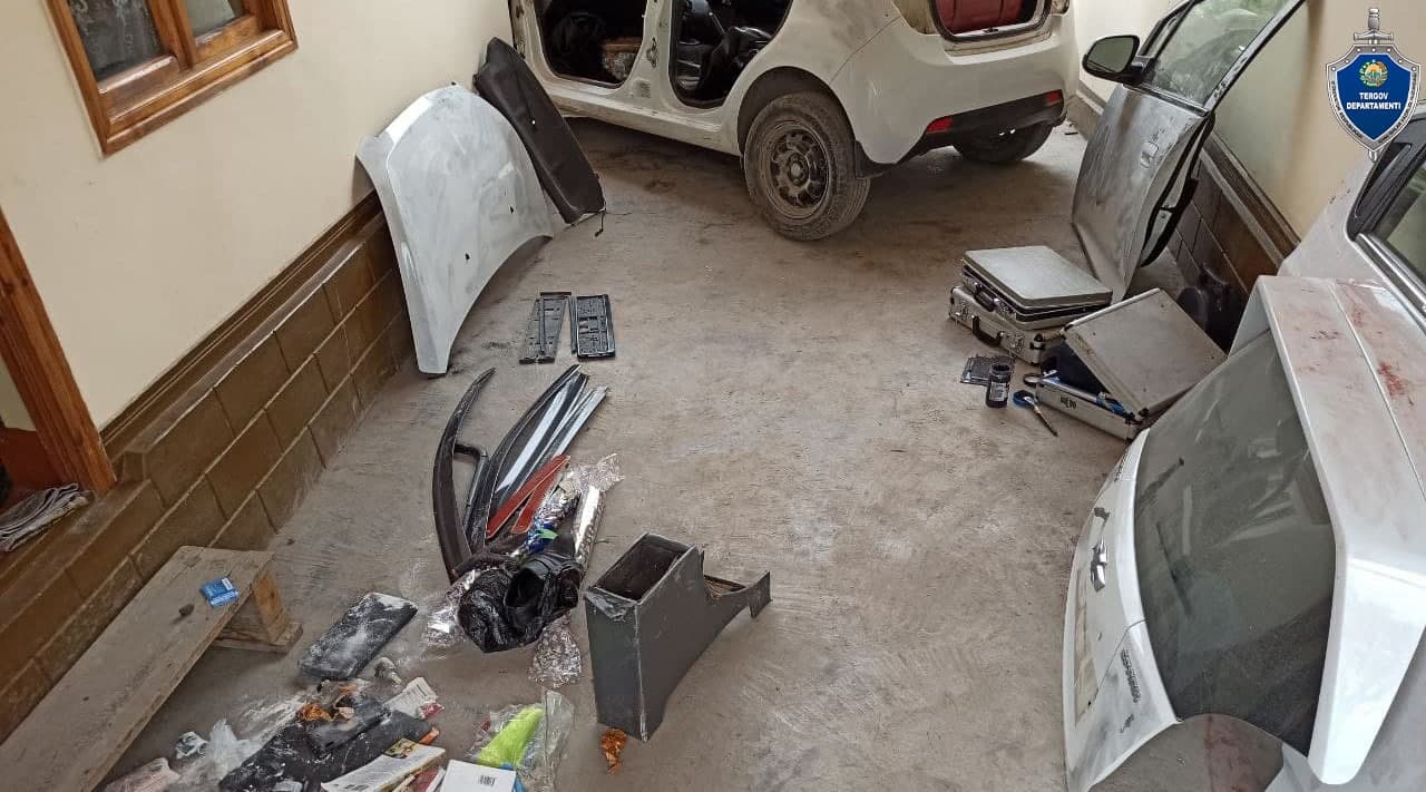 Угнанную машину из Андижанской области нашли в Наманганской области