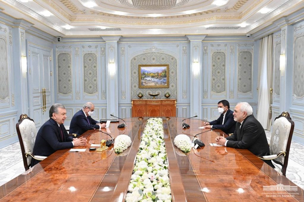 Шавкат Мирзиёев принял министра иностранных дел Ирана Мухаммада Джавада Зарифа