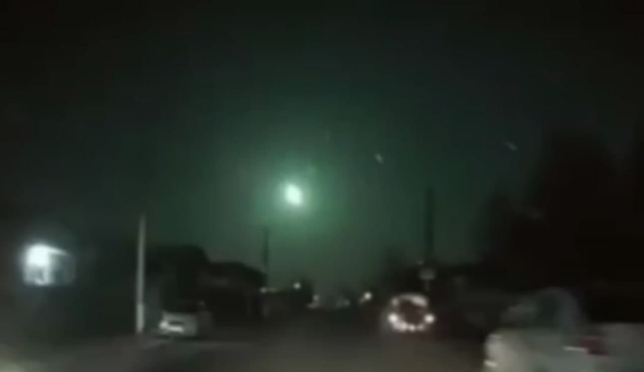 Неизвестное свечение наблюдалось в небе над Наманганской и Андижанской областями – видео