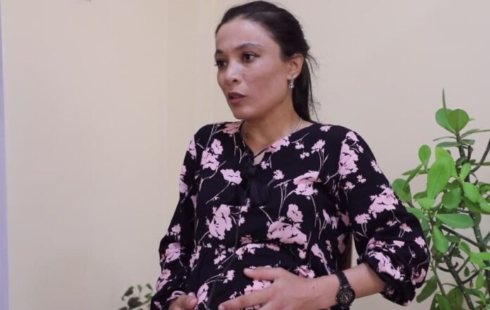 В Кашкадарьинской области избили беременную учительницу — фото