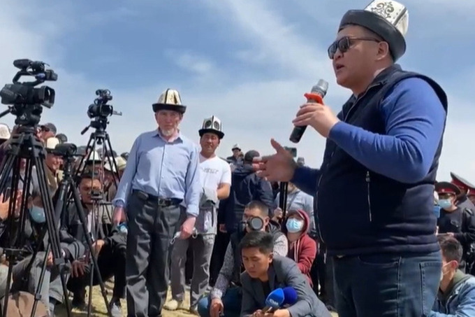 Жители Кыргызстана выступили против передачи территории Кемпир-Абадского водохранилища Узбекистану