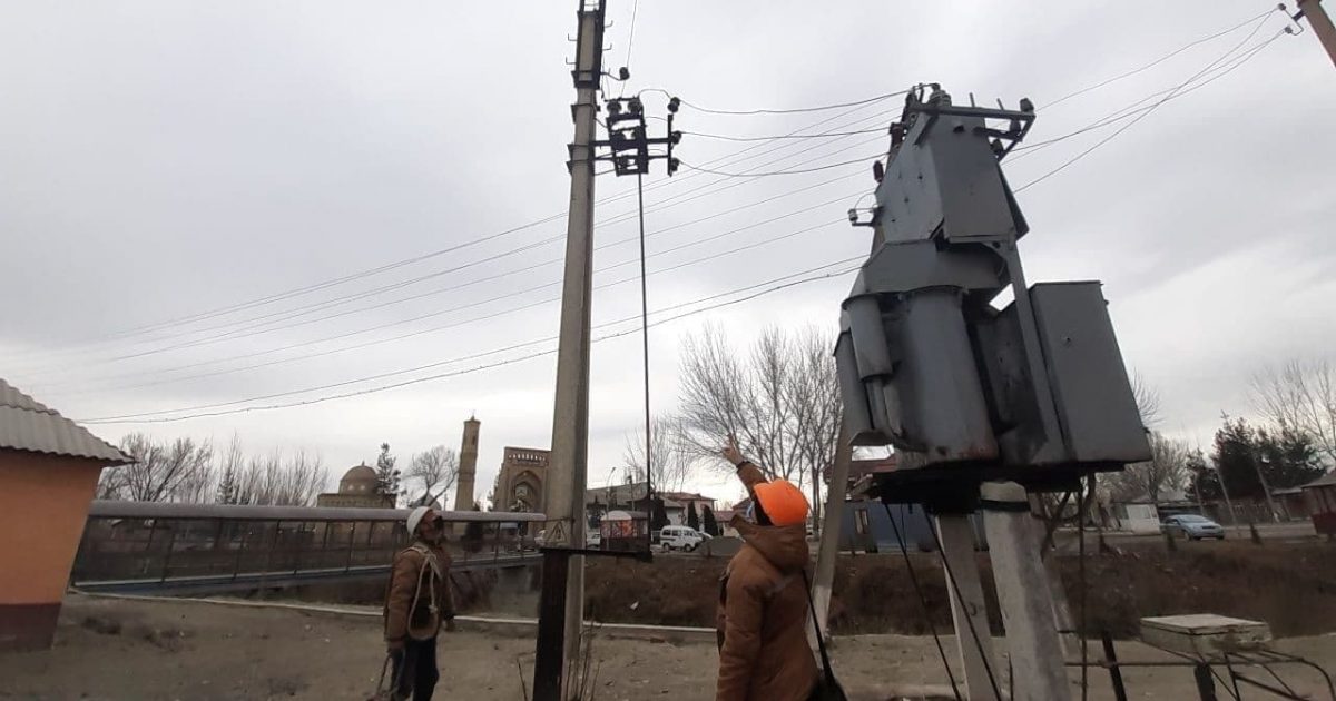 В двух районах Ташкента отключат электричество
