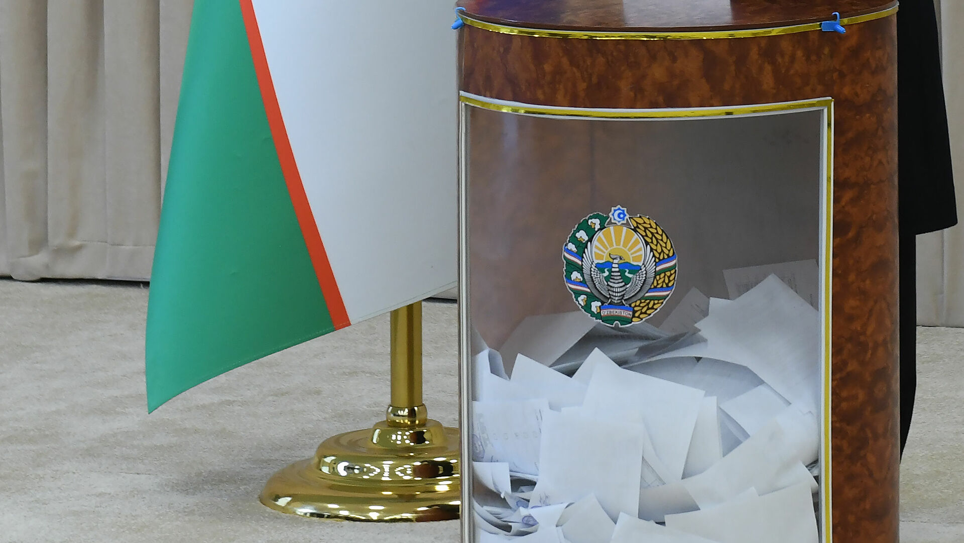 Семь избирательных участков откроют в городах России на выборах президента Узбекистана