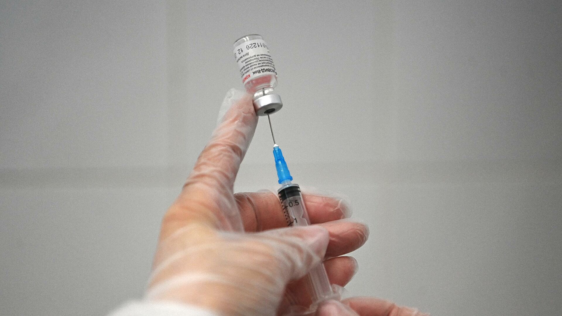 Стали известны противопоказания к вакцинации от COVID-19