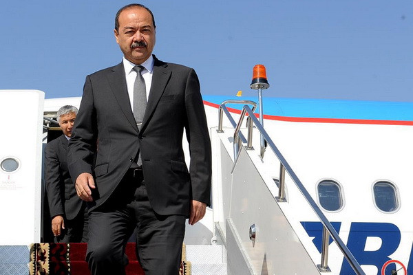 Премьер-министр Узбекистана прибыл в Беларусь