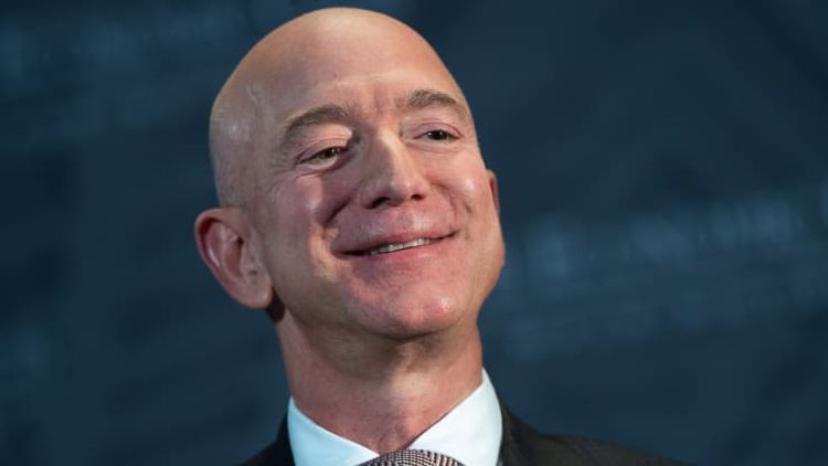 Джефф Безос продал акции Amazon почти за 2 миллиарда долларов