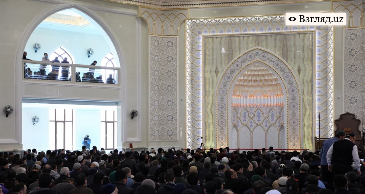Более 2,5 миллионов мусульман в Узбекистане участвовали в праздничном намазе