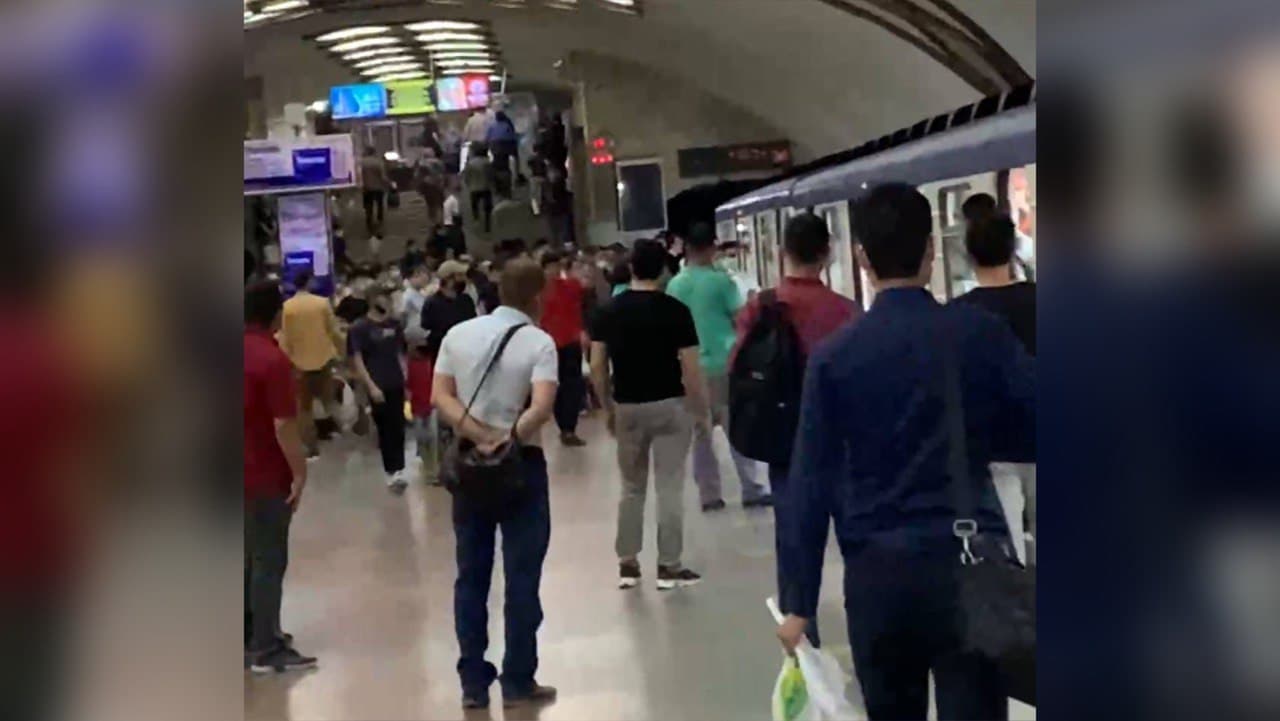 Пассажиров в ташкентском метро на станции «Новза» внезапно высадили — видео