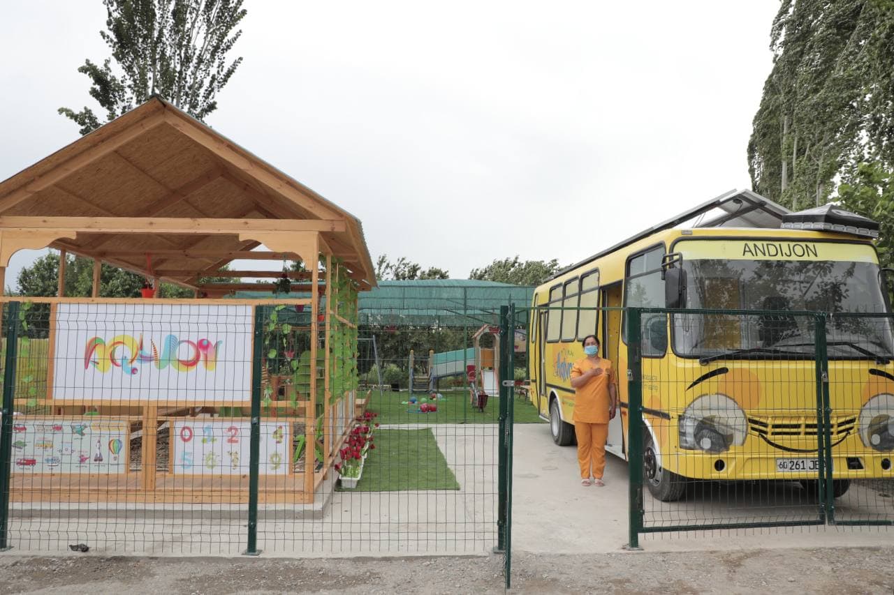 В некоторых районах Андижана открыли мобильные детские сады – фото