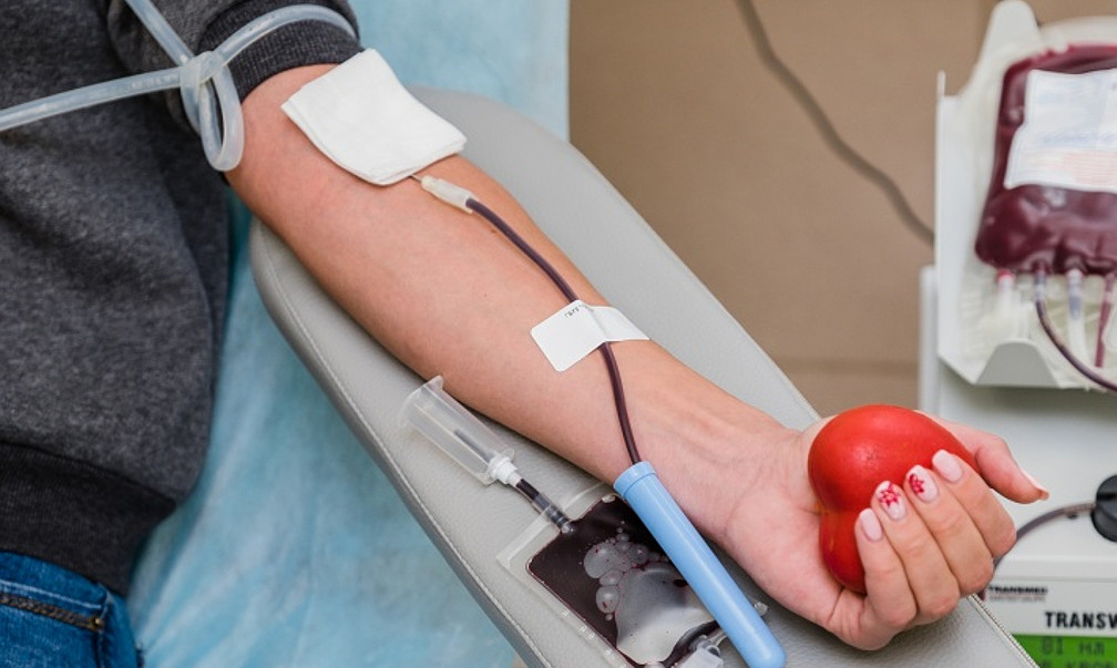 В Узбекистане почетные доноры крови будут награждены нагрудным знаком