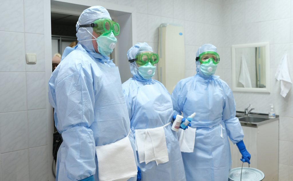 В Узбекистане от коронавируса вылечились почти 100 тысяч зараженных