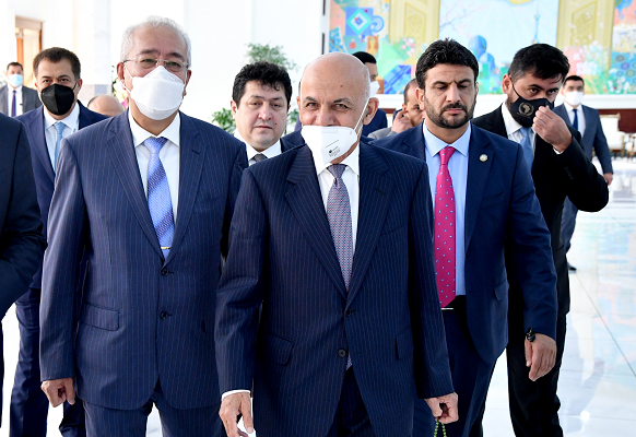 Президент Афганистана прибыл в Узбекистан