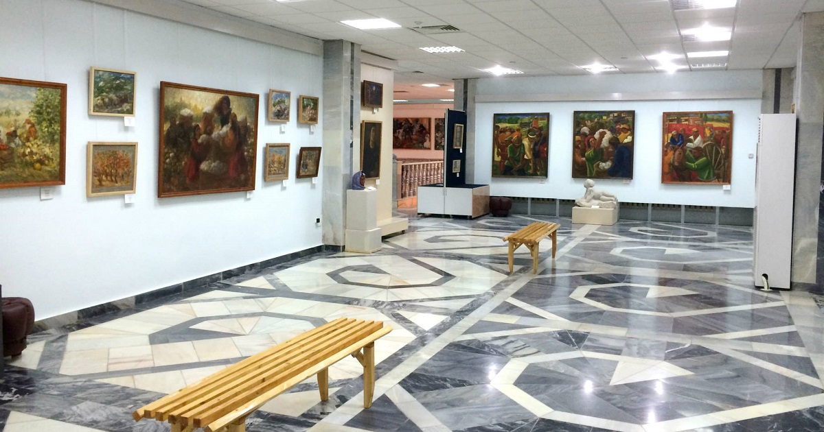 В Париже покажут экспонаты музея Савицкого