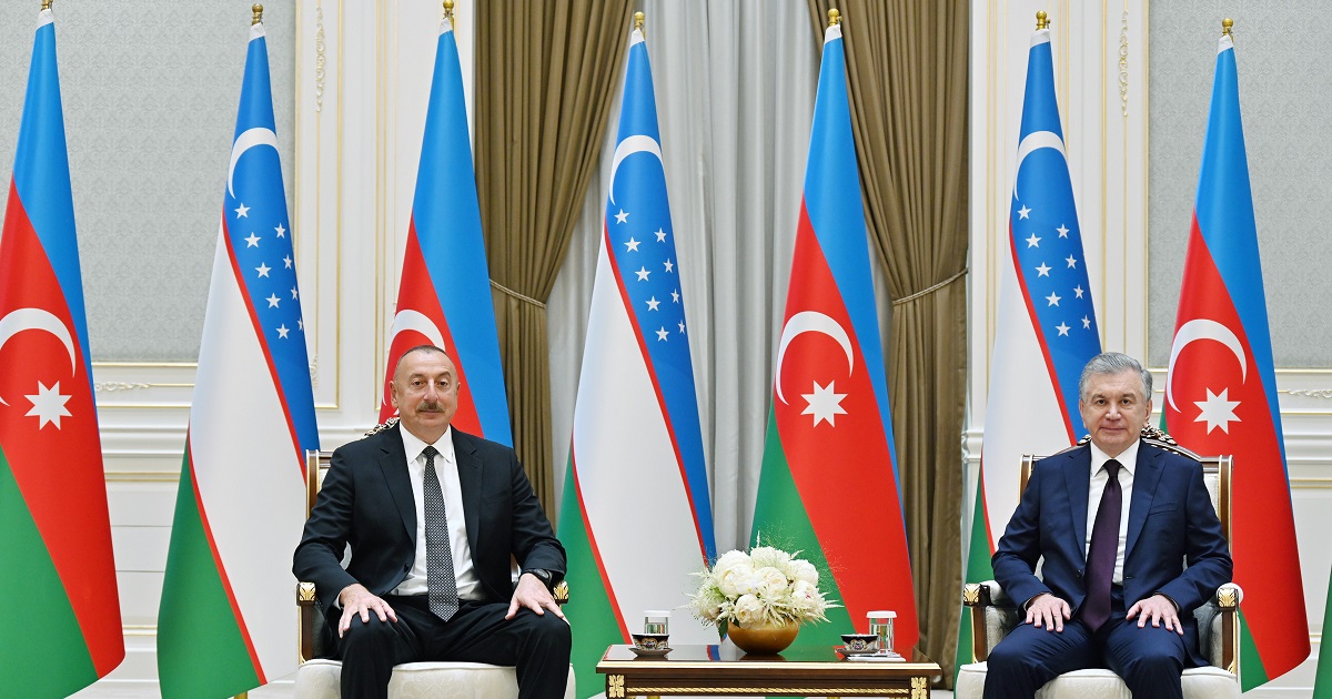 Узбекистан и Азербайджан свяжут Европу и Азию
