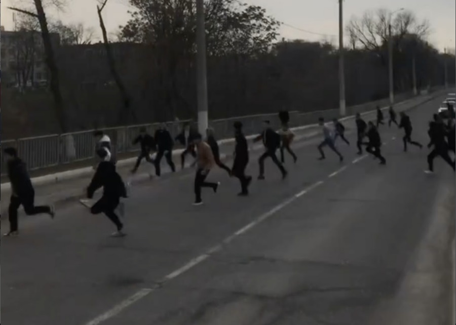 В Ташкенте стримера Aslamboi задержали за организацию фан-встречи — видео