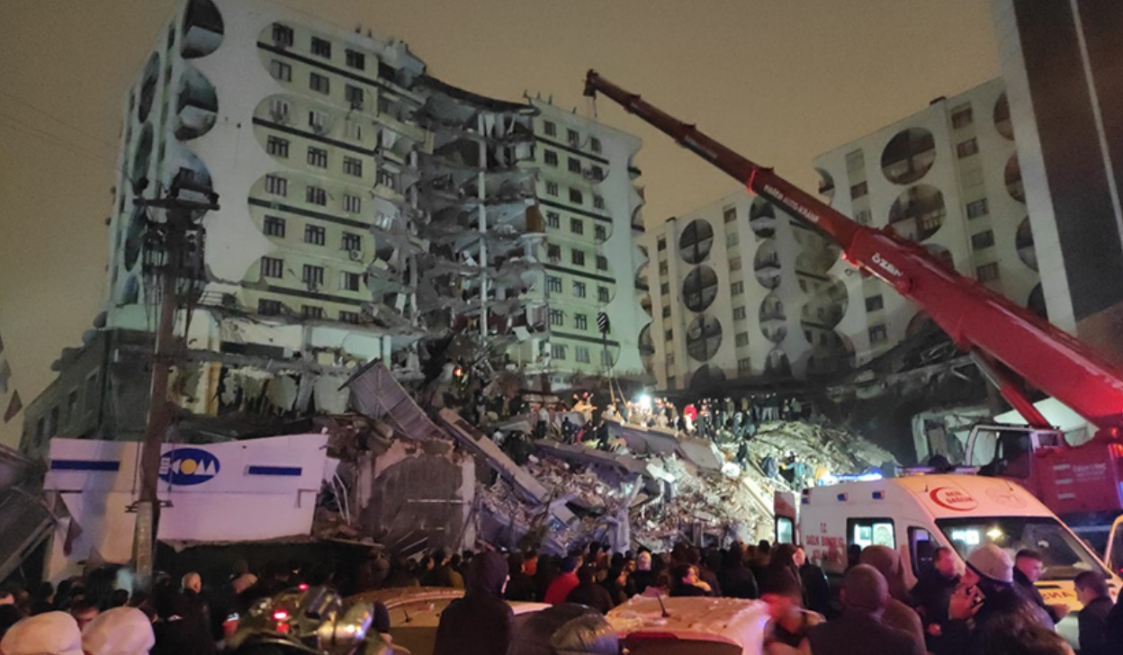 Число погибших при землетрясении в Турции превысило 35 тысяч