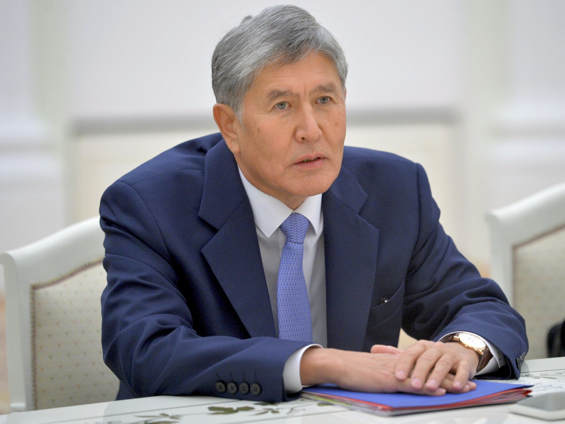 Экс-президент Кыргызстана вышел на свободу, отсидев лишь три года из 11 назначенных