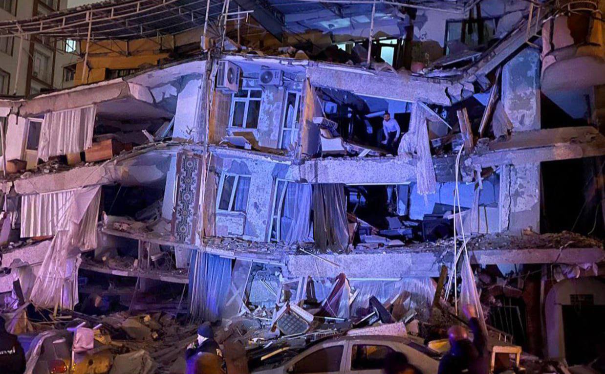 В Турции произошло мощнейшее землетрясение