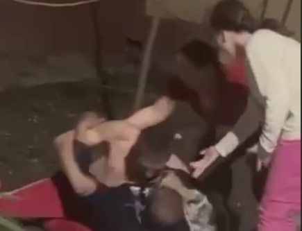 В Ташкенте мужчина избил водителя скорой помощи — видео