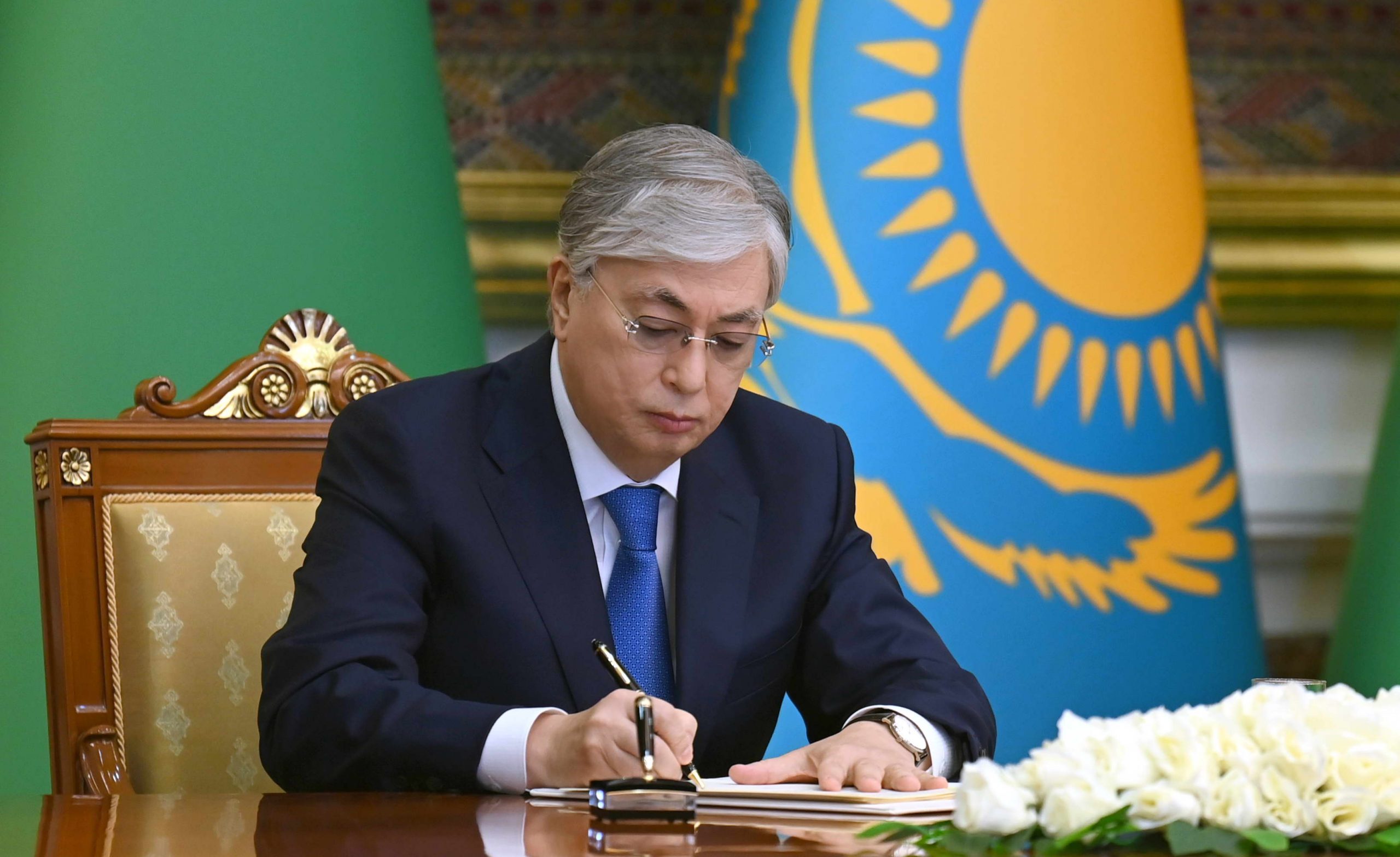 Токаев ратифицировал договор о демаркации границы с Узбекистаном