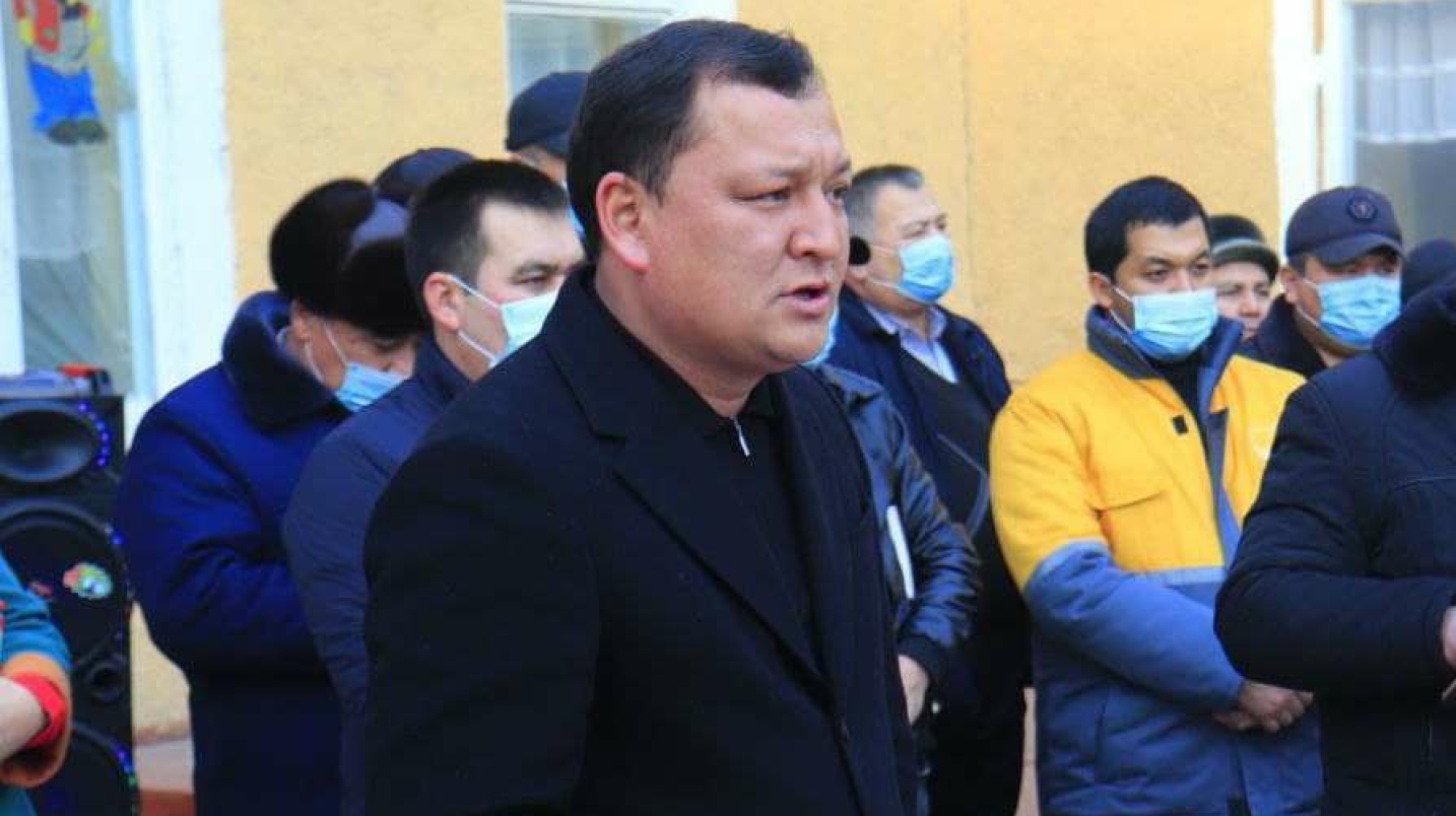 Суд огласил приговор экс-хокиму Асакинского района, уволенному за махинации в выделении земель