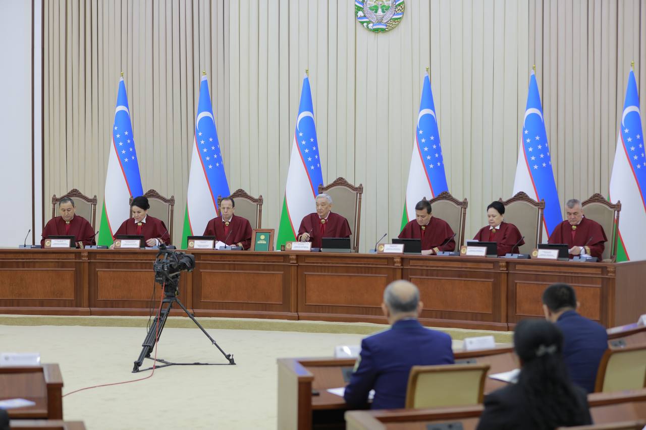 Суд признал законным проведение референдума по поправкам в Конституцию Узбекистана