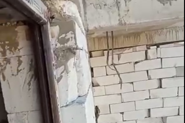 В Навои стены новостройки Zarafshon City построили кривыми и неустойчивыми — видео