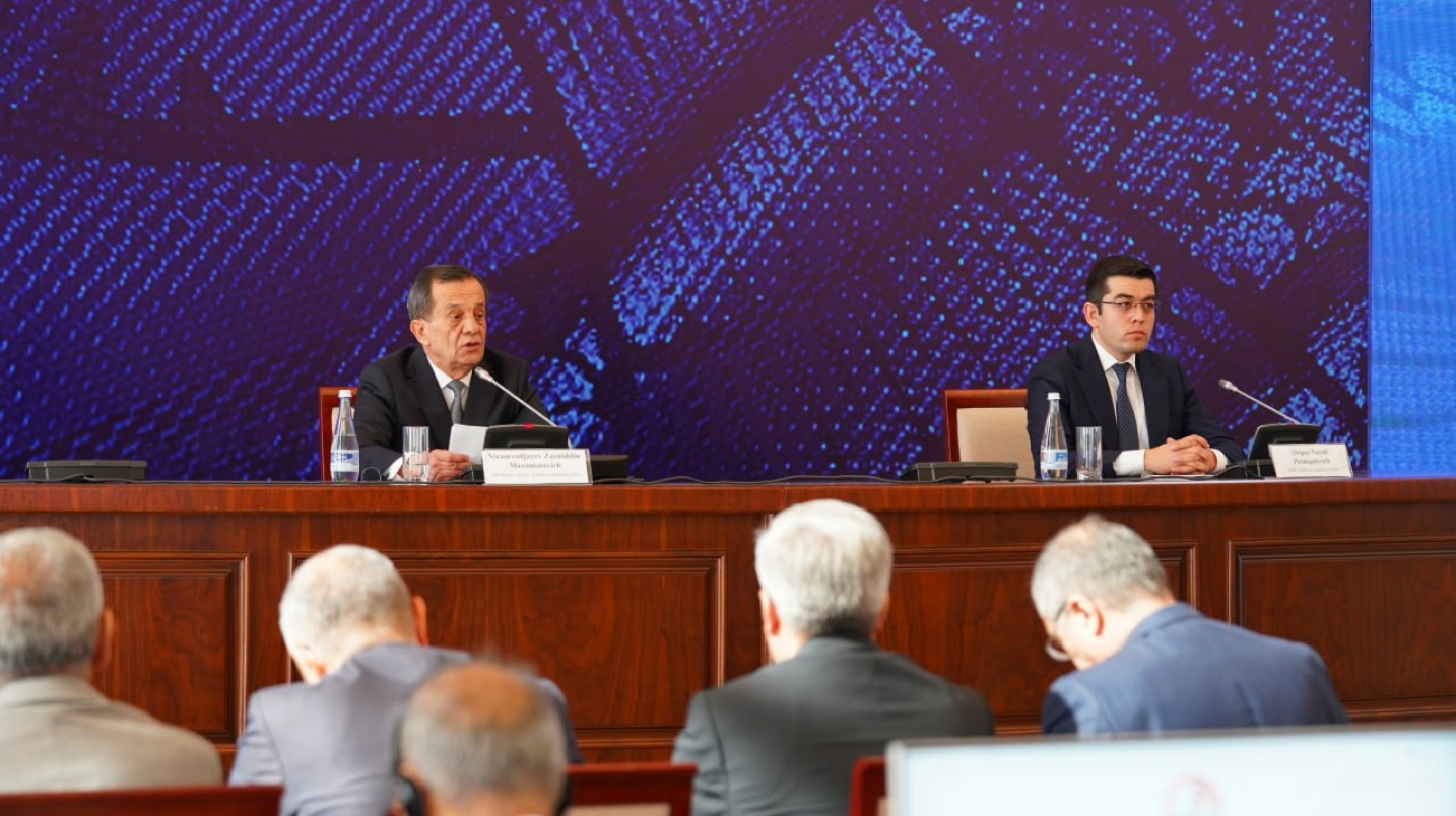 В Узбекистане признали конституционный референдум состоявшимся