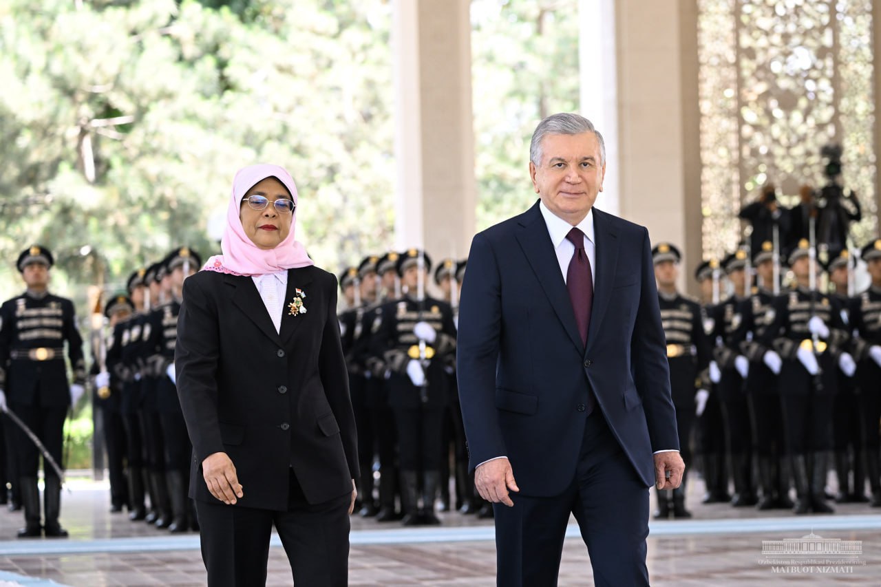 Шавкат Мирзиёев провел переговоры с президентом Сингапура