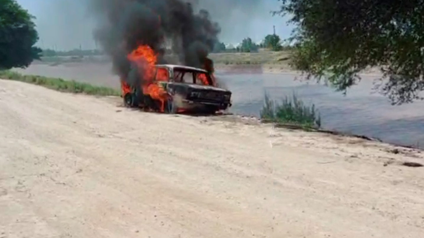 В Кашкадарье водитель сгорел заживо в своем автомобиле — видео