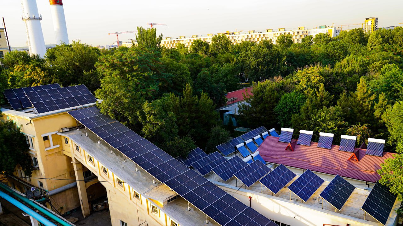 В Ташкенте запустили новую солнечную электростанцию